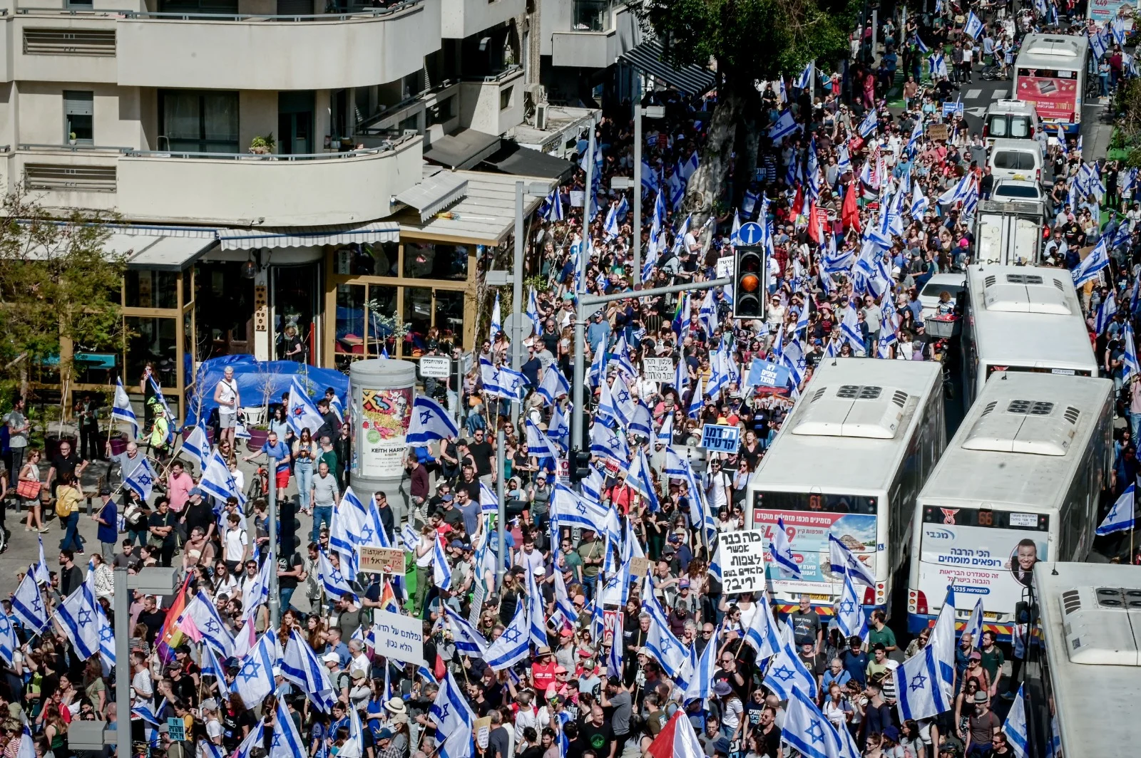 מפגינים בדיזינגוף