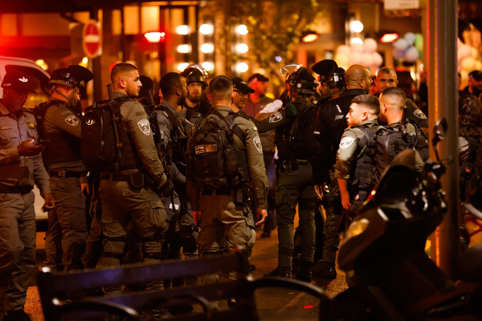 כוחות בזירת הפיגוע ברחוב דיזנגוף