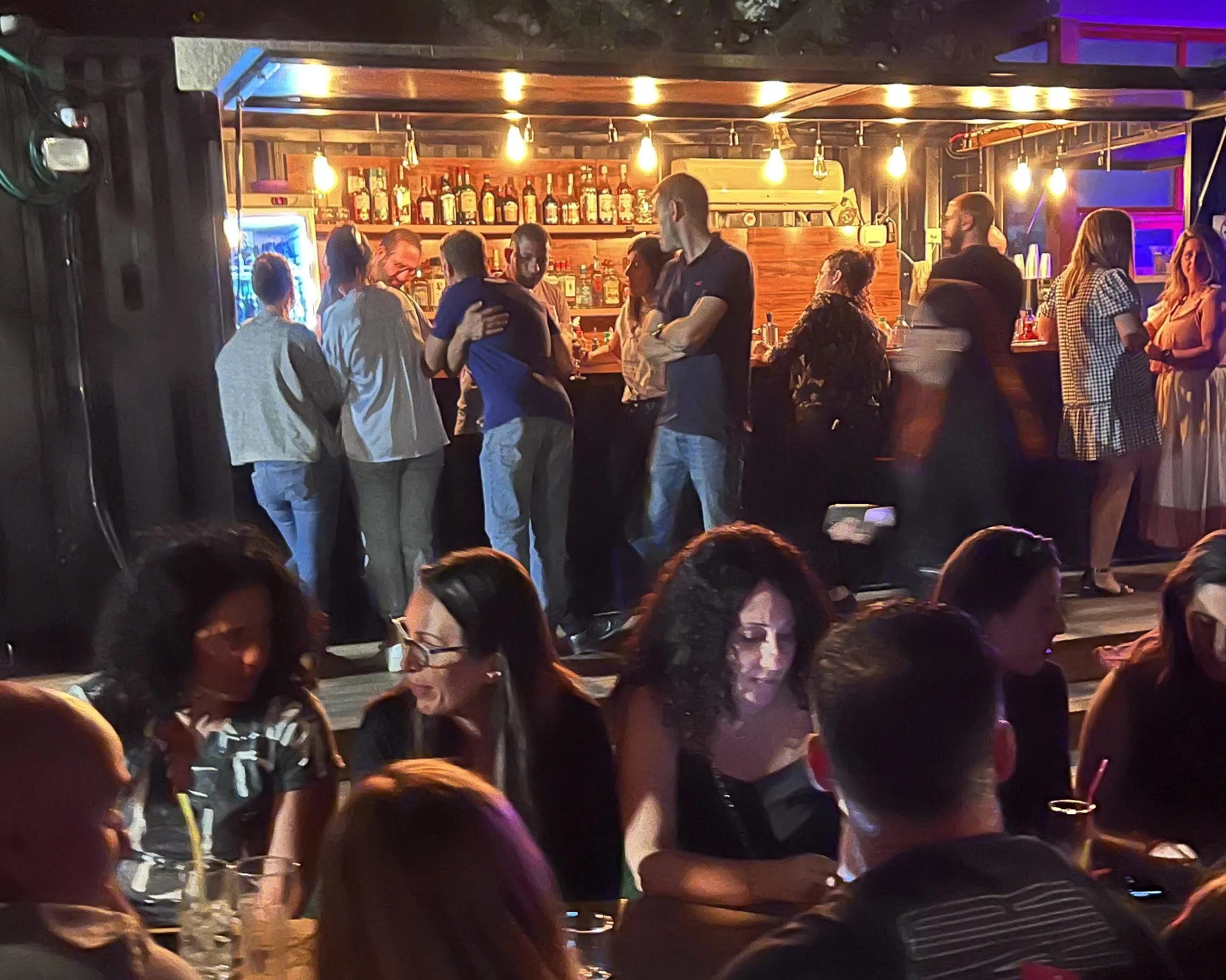 אלפא פאב – אלפי מנשה