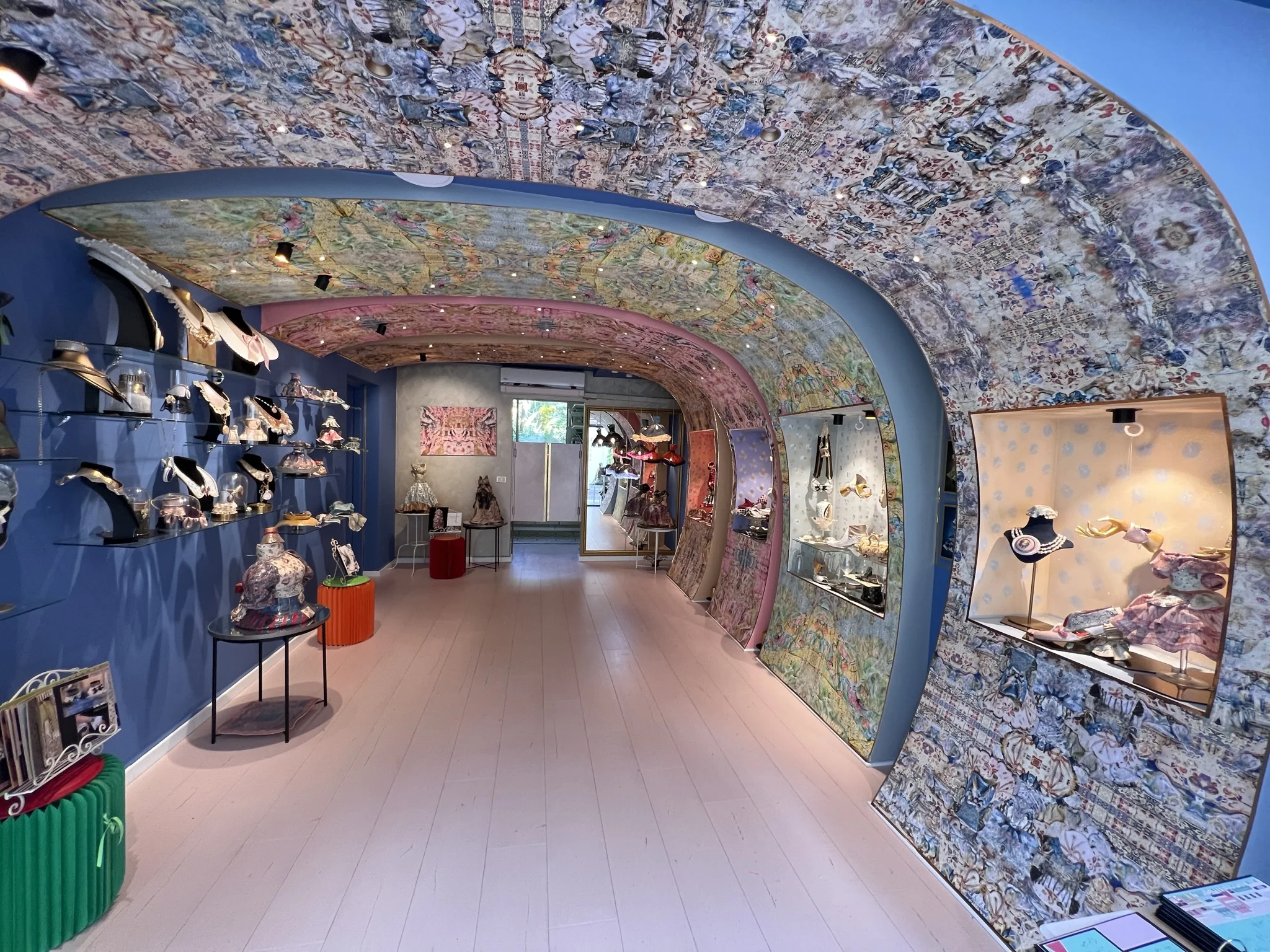 גלריה של מיקה דרימר