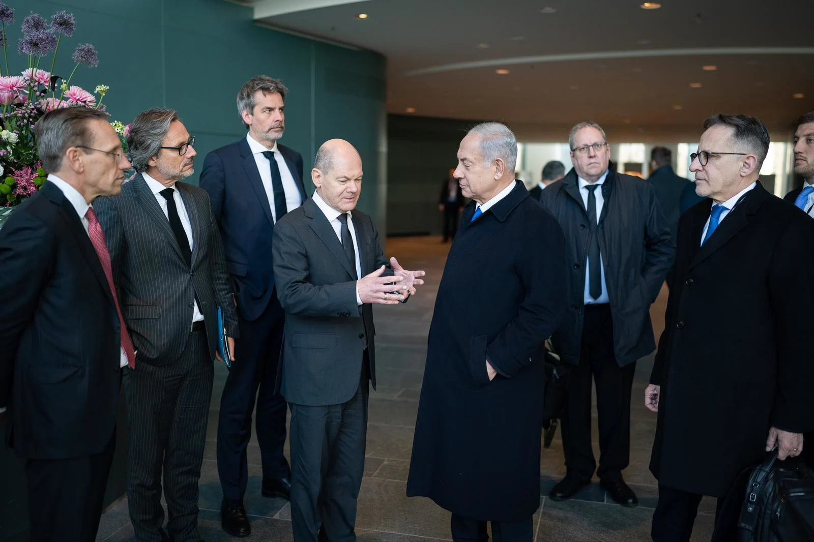 רה''מ נתניהו עם קנצלר גרמניה אולף שולץ בברלין