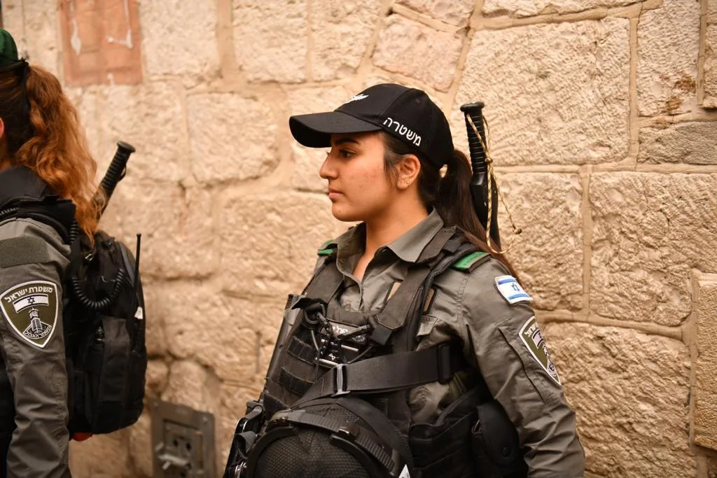 שוטרים בירושלים, ארכיון