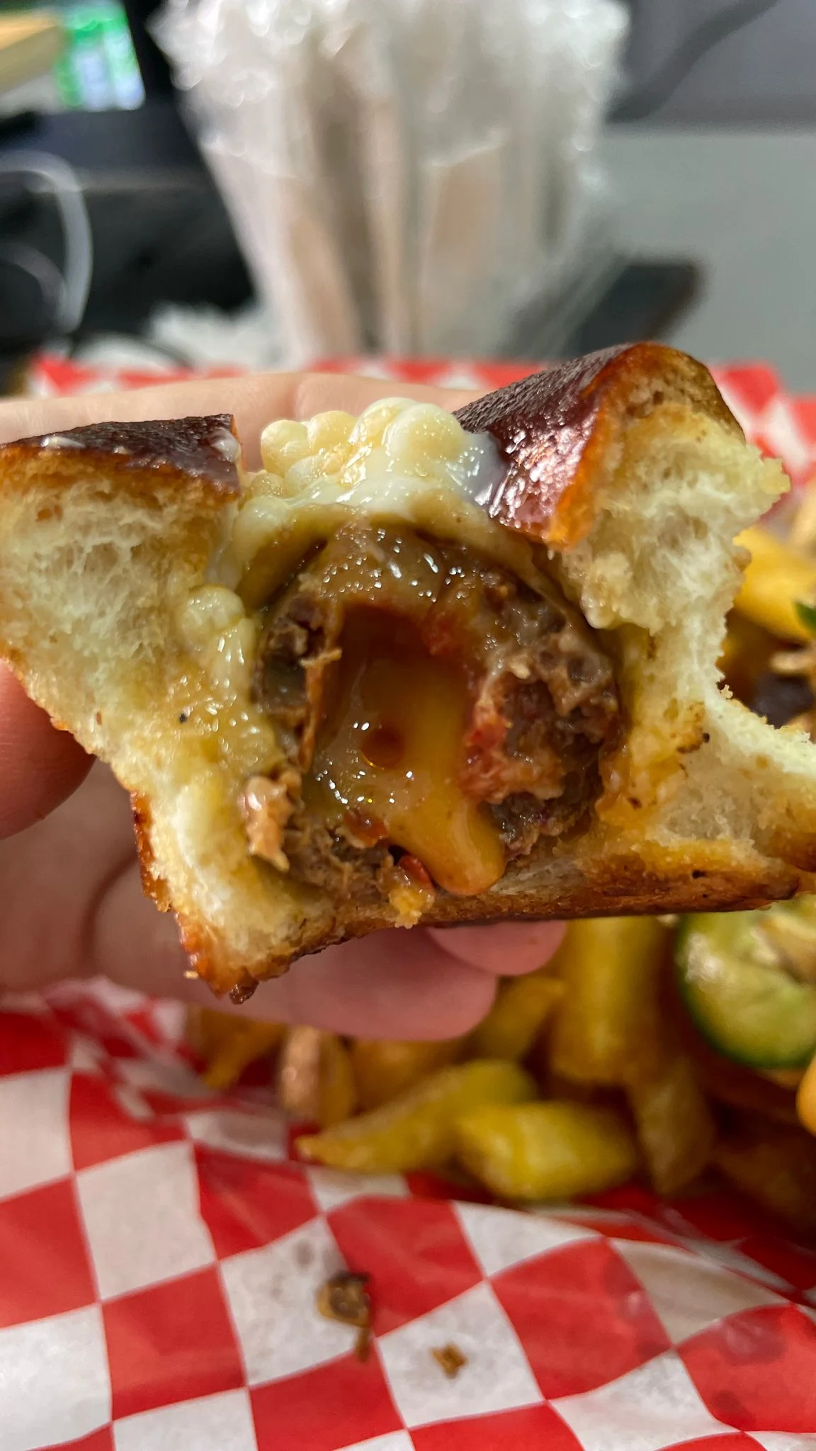 אורבן דוג, נקניקייה