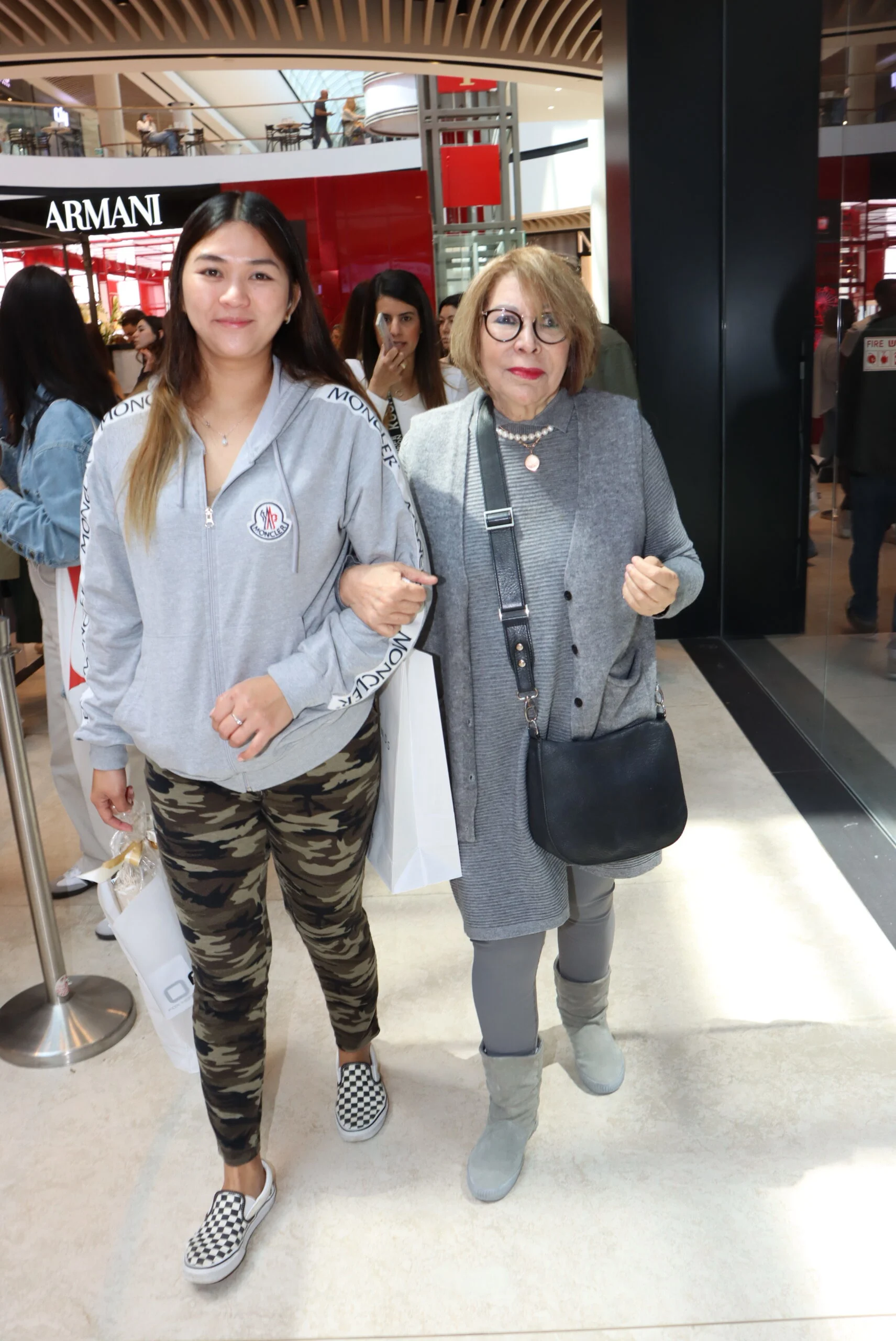 שוש פוליאקוב