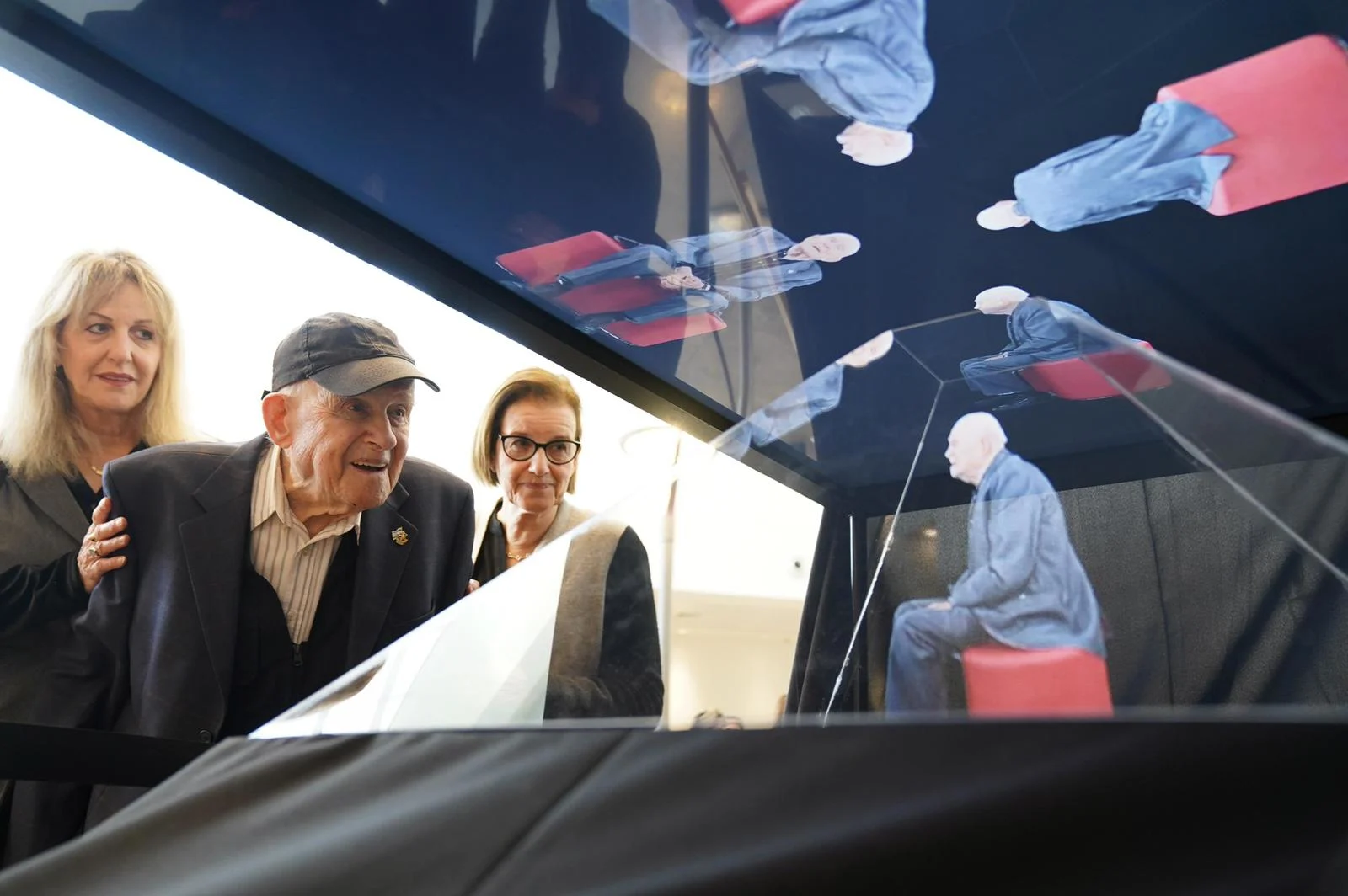 מרדכי צ'כנובר, שורד מחנה בירקנאו-אושוויץ והמיזם הטכנולוגי ''NEVER AGAIN VR''