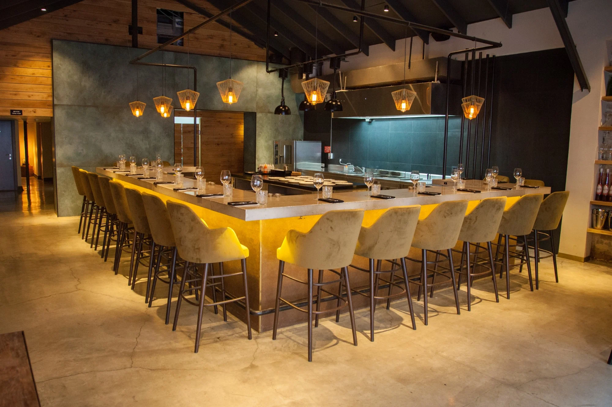 רז רהב, מסעדת OCD