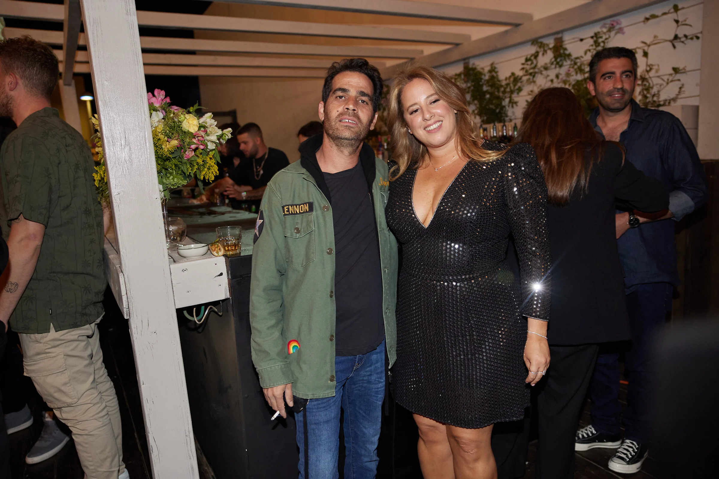 דניאל עמית, אביב גפן