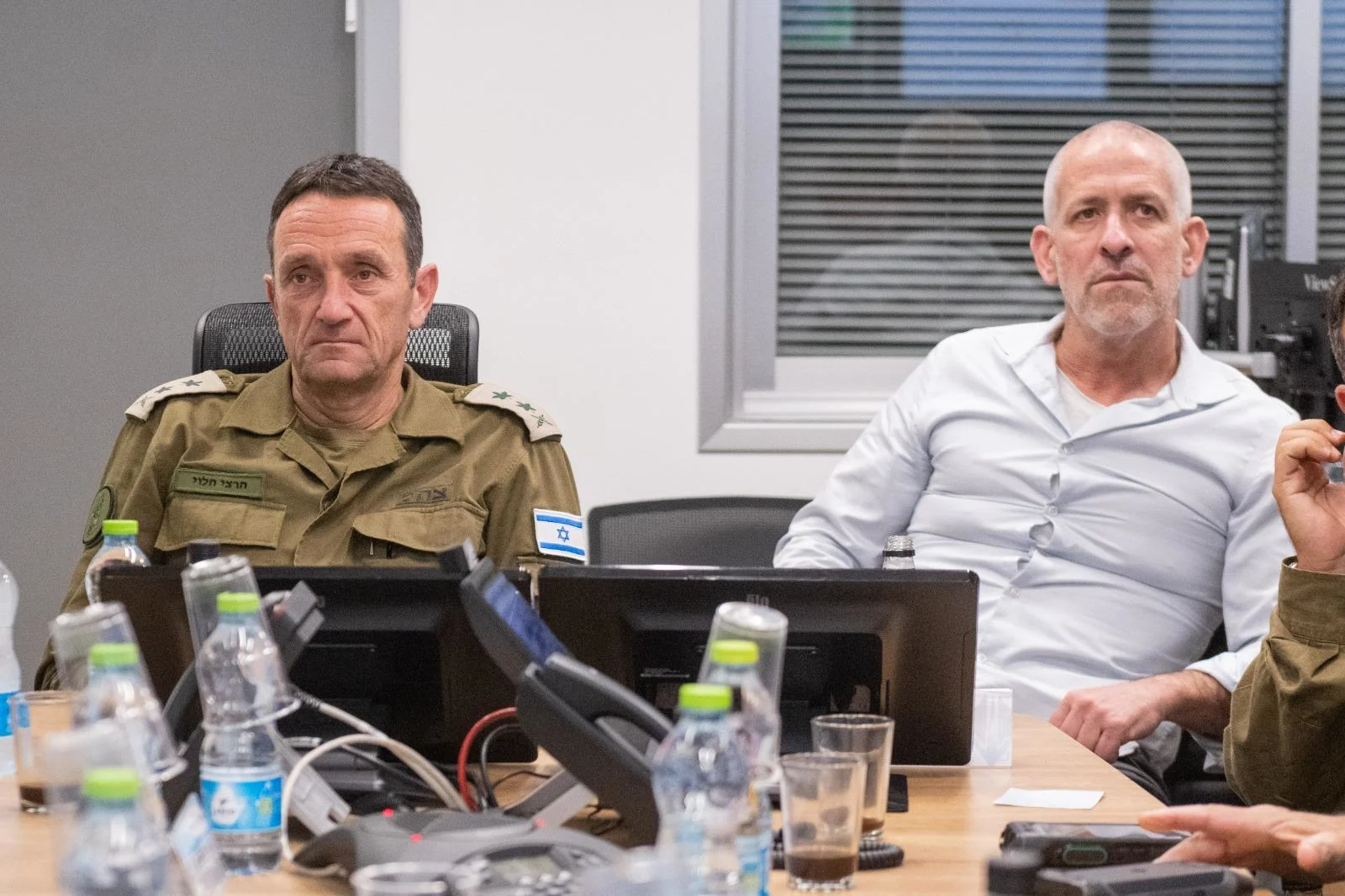ראש השב''כ רונן בר והרמטכ''ל הרצי הלוי בזמן חיסול עלי ע'אלי