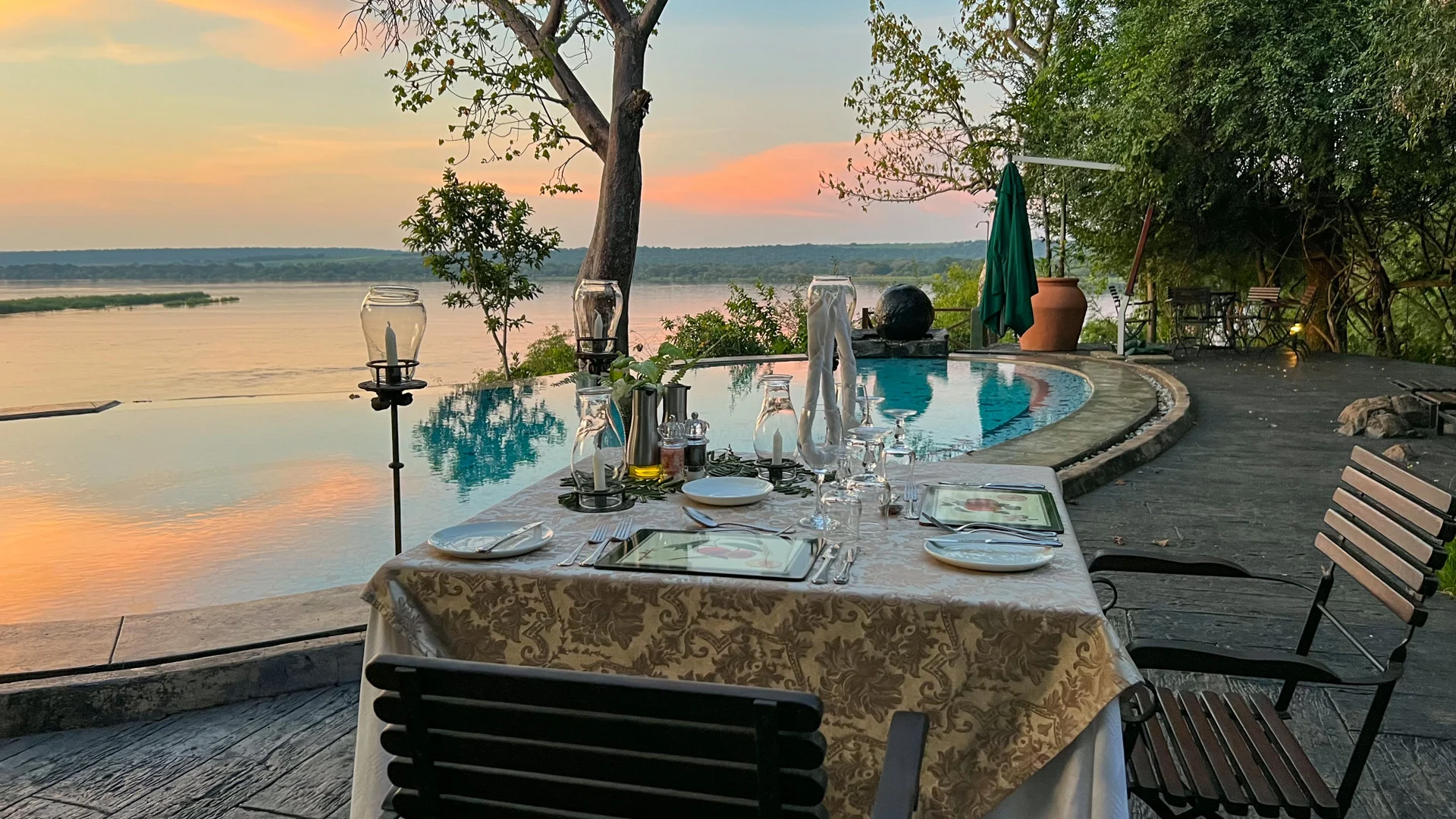 ריבר לודג - נהר הזמבזי בזמביה