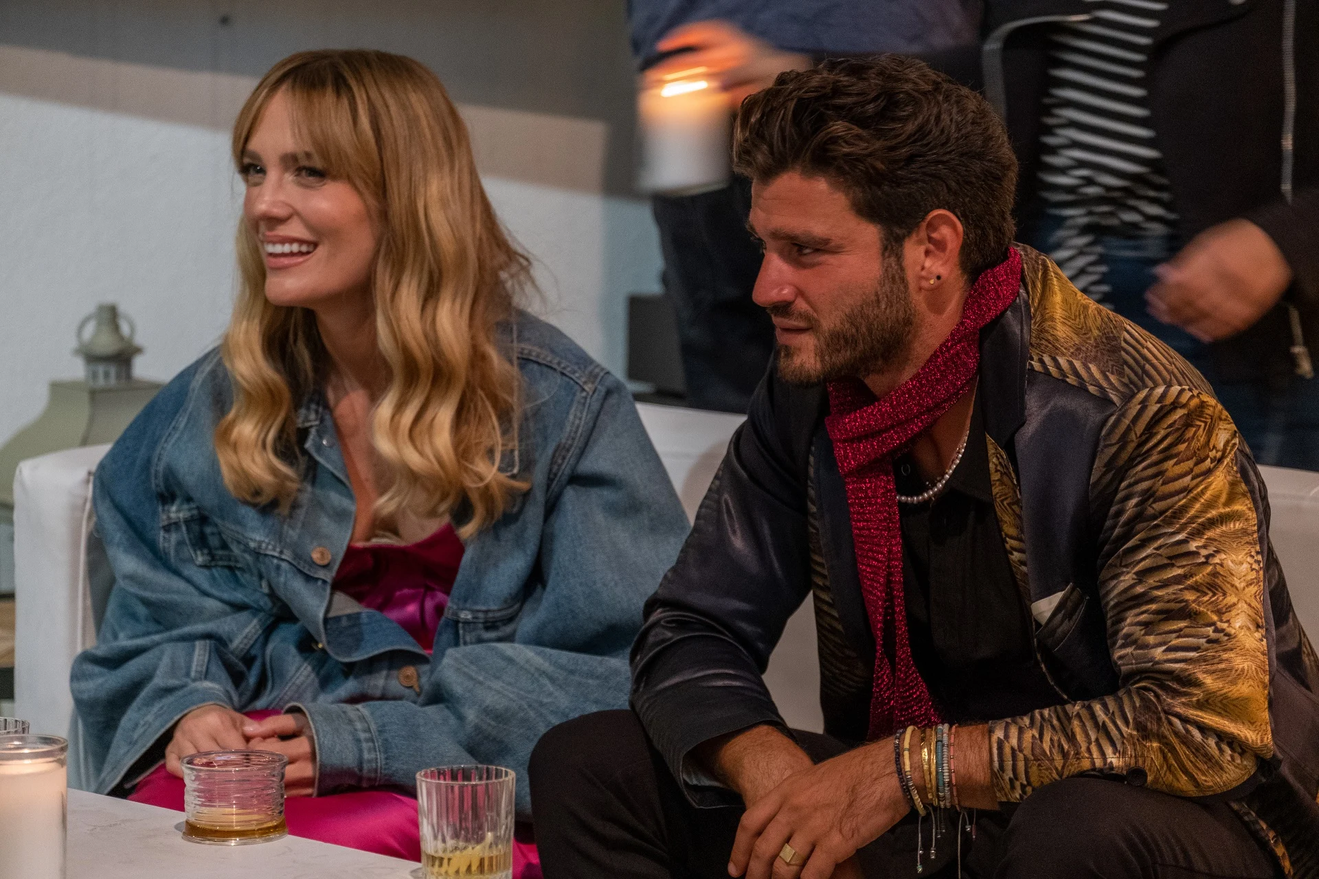 מאור שויצר ודנה פרידר על סט הצילומים לסרט ''כולם מחכים רק לי''