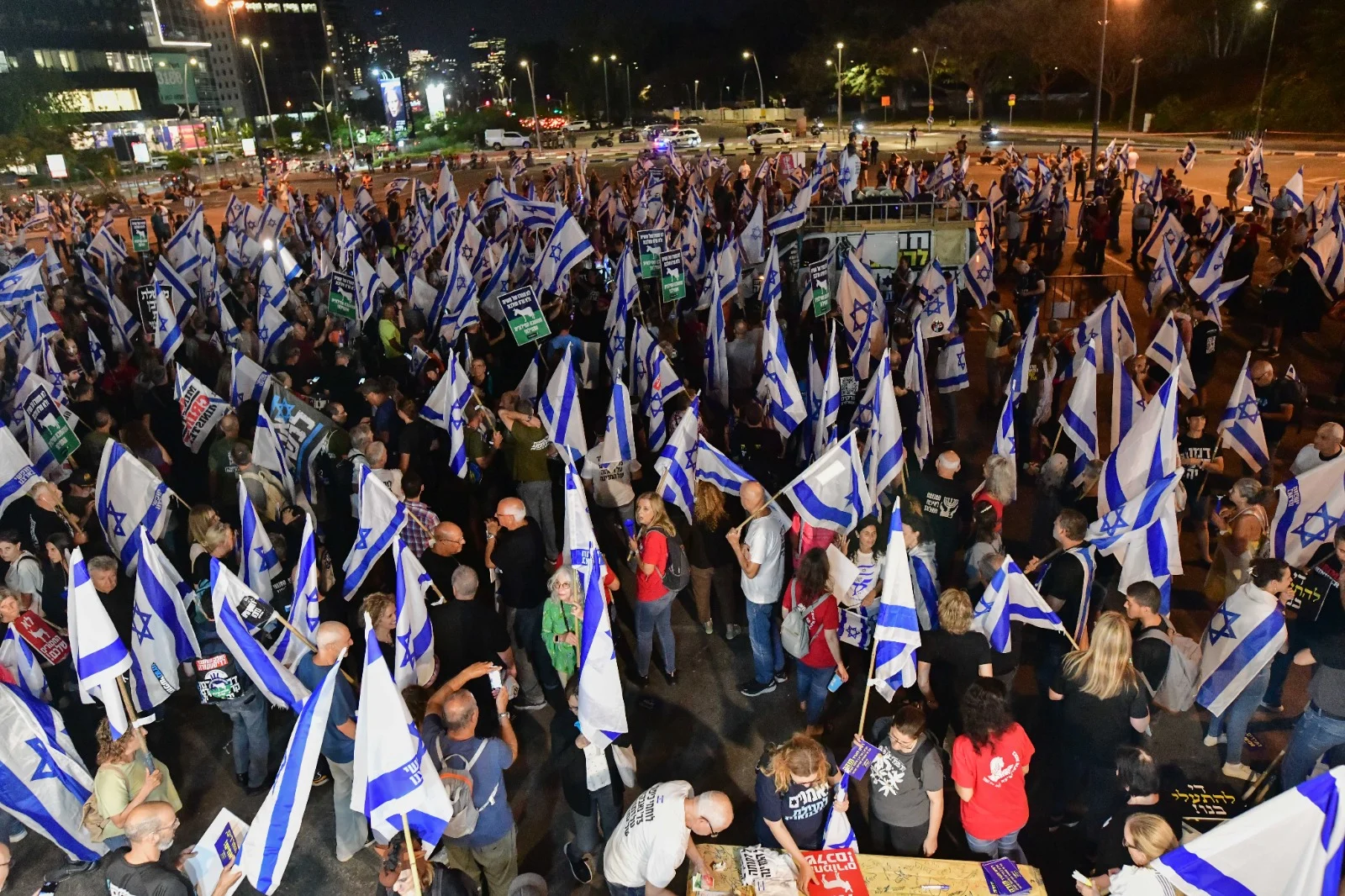 אלפים בבני ברק