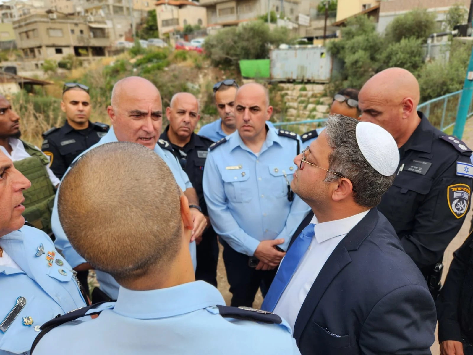 השר בן גביר בזירת הרצח ביפיע