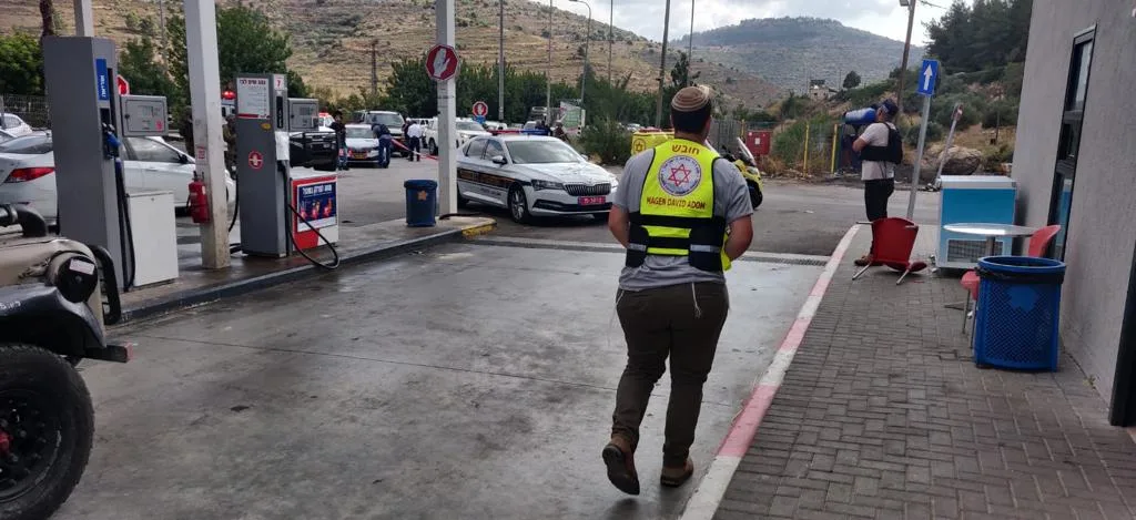 כוחות הצלה בזירת הפיגוע