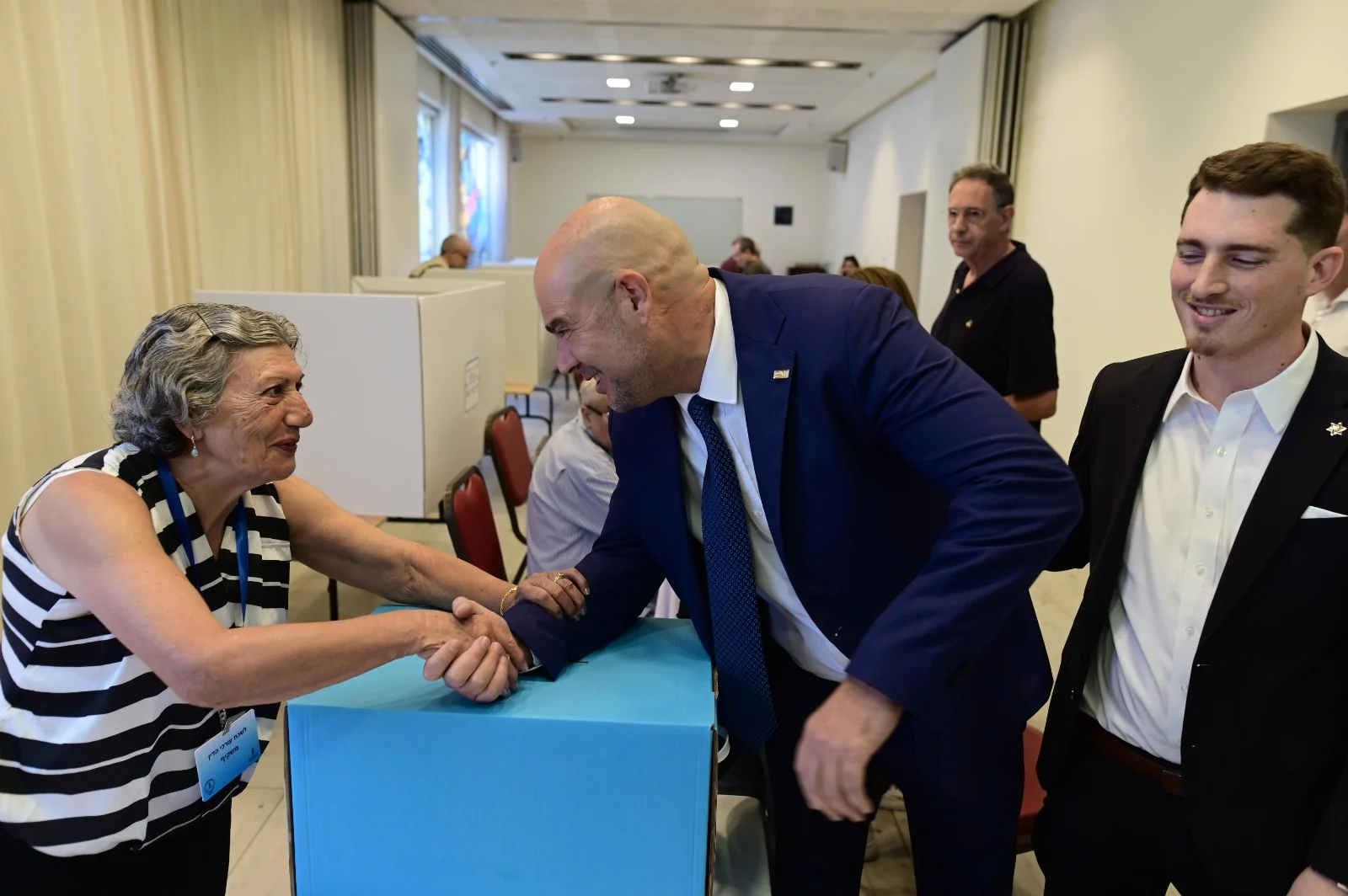 אפי נוה, לשכה, עורכי דין