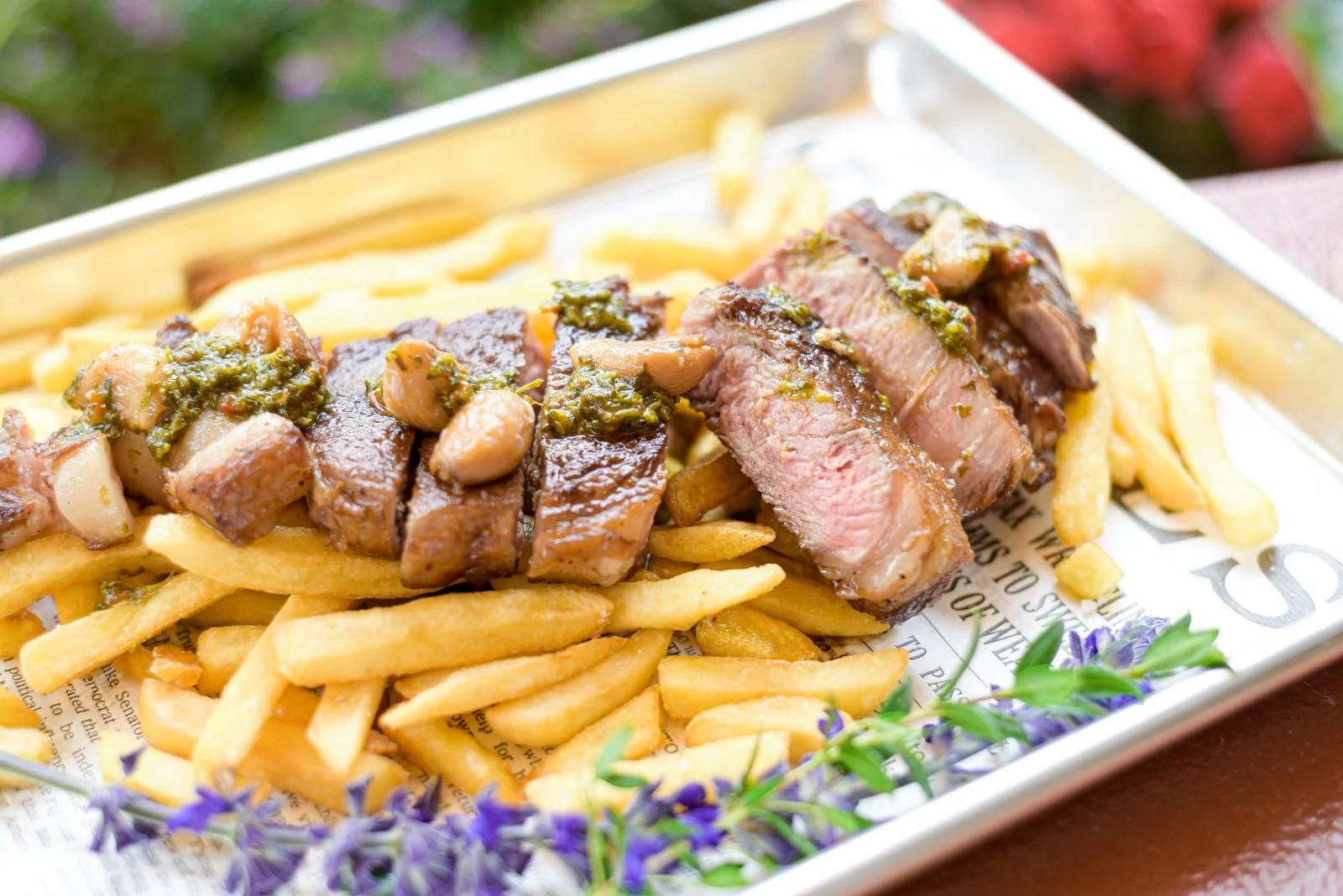 ברגר, סטייק אנד צ'יפס