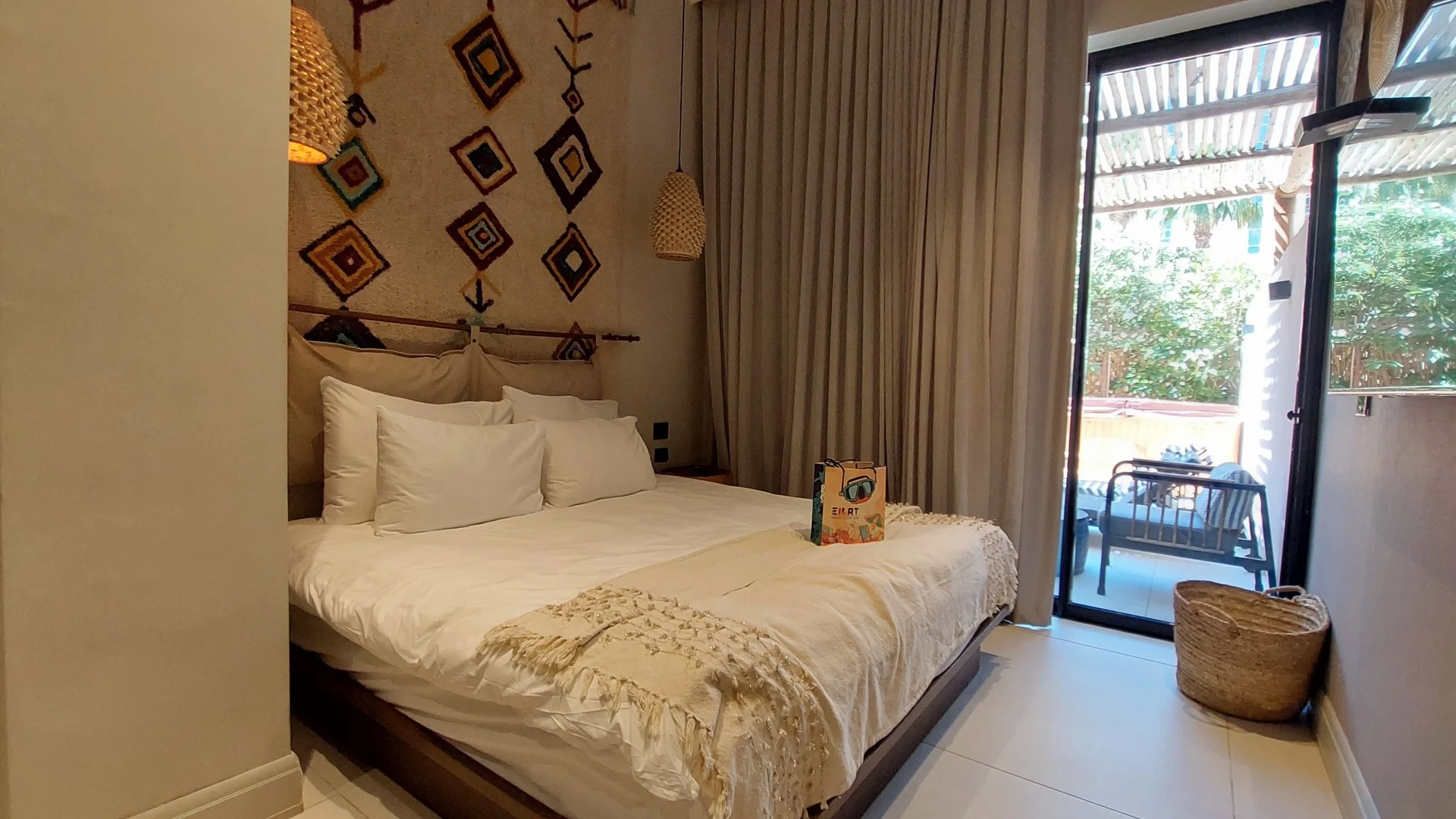 מלון בוטיק now