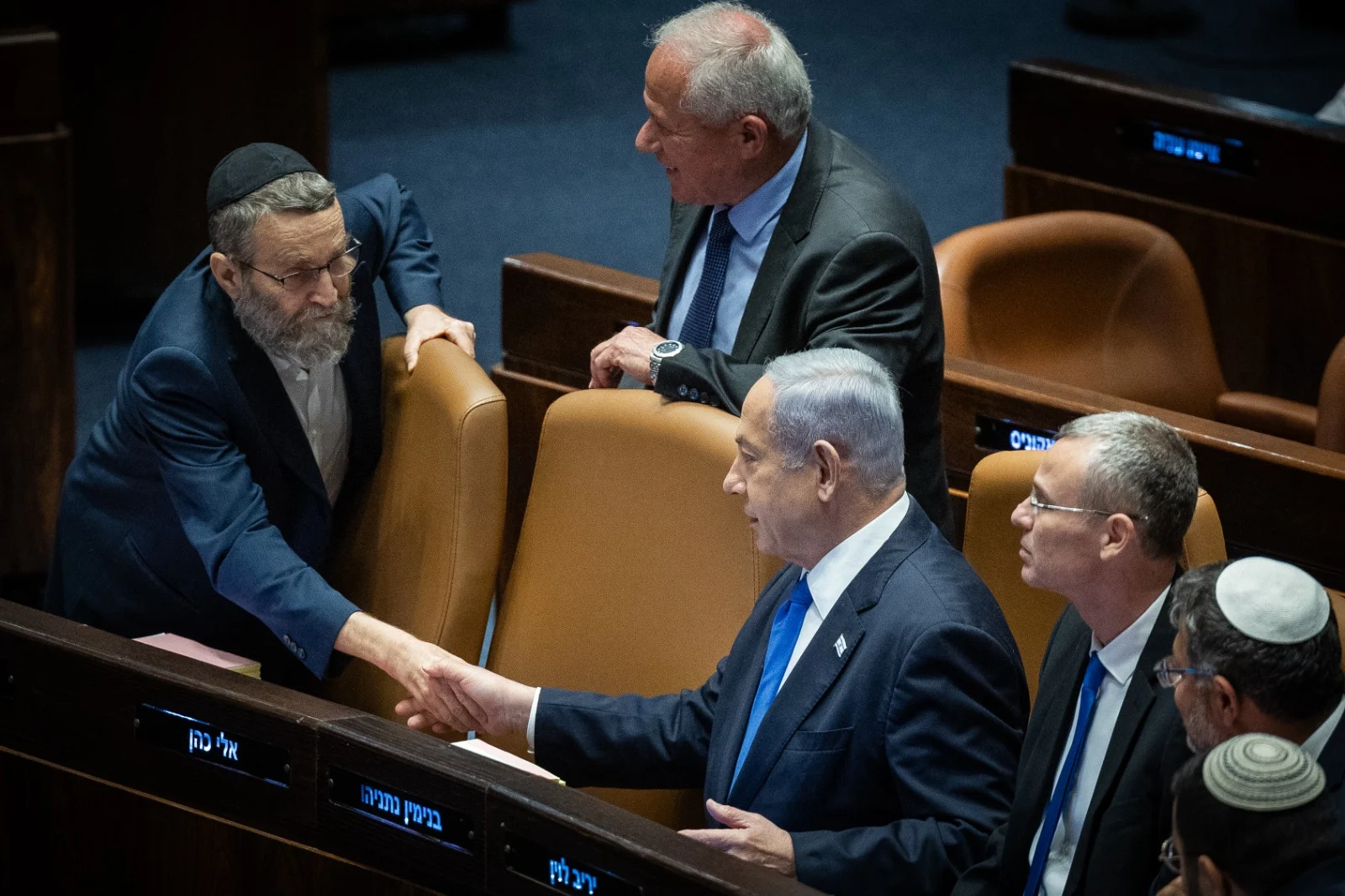 ראש הממשלה בניין נתניהו וחבר הכנסת משה גפני