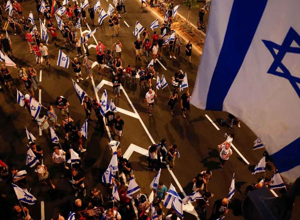 מפגינים בתל אביב