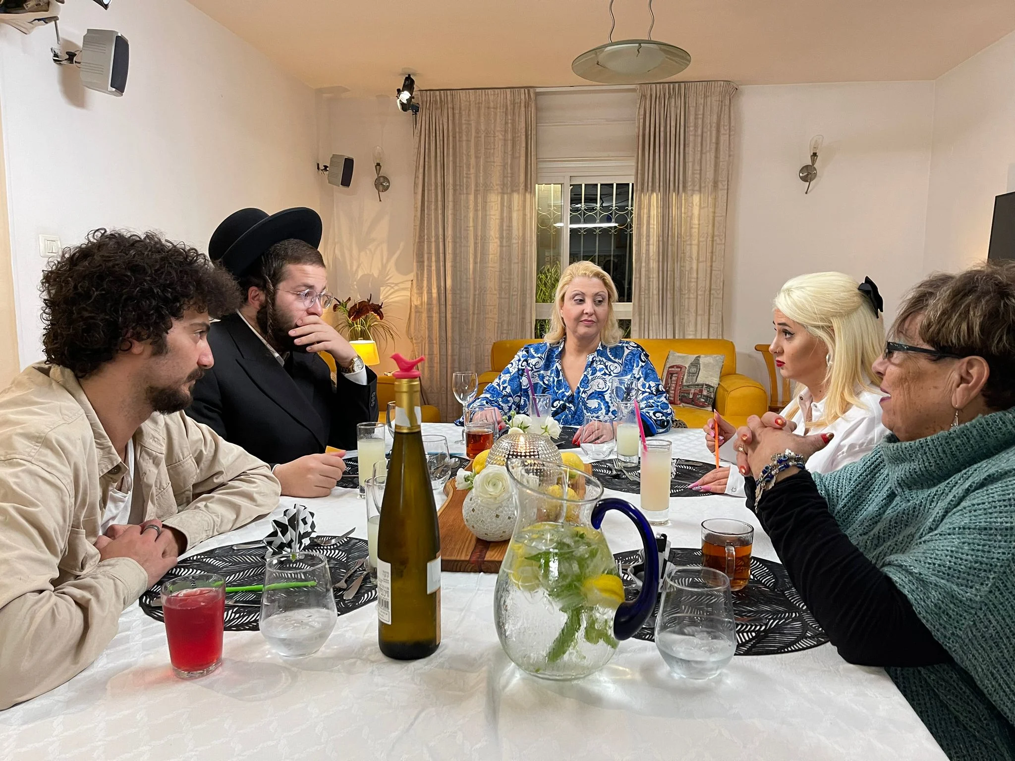 בואו לאכול איתי