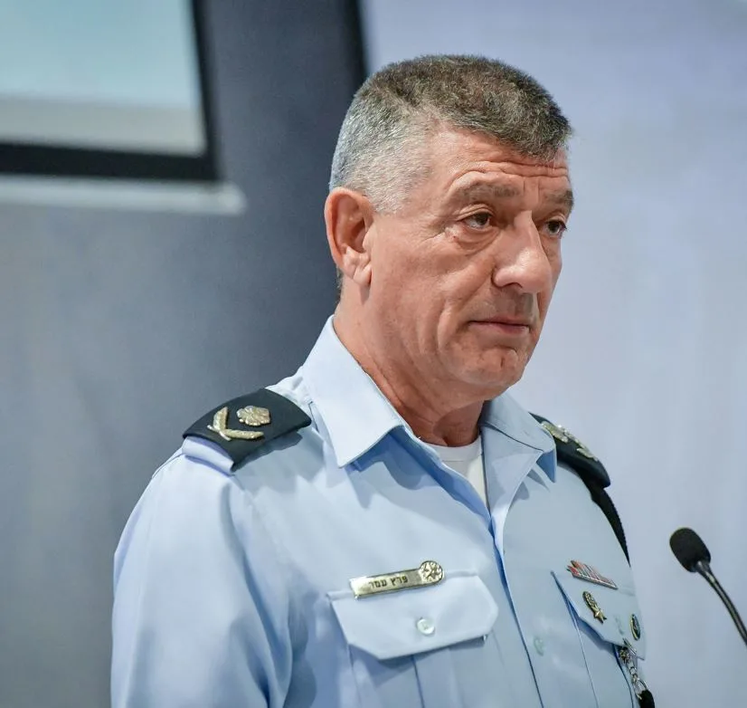 ניצב פרץ עמר