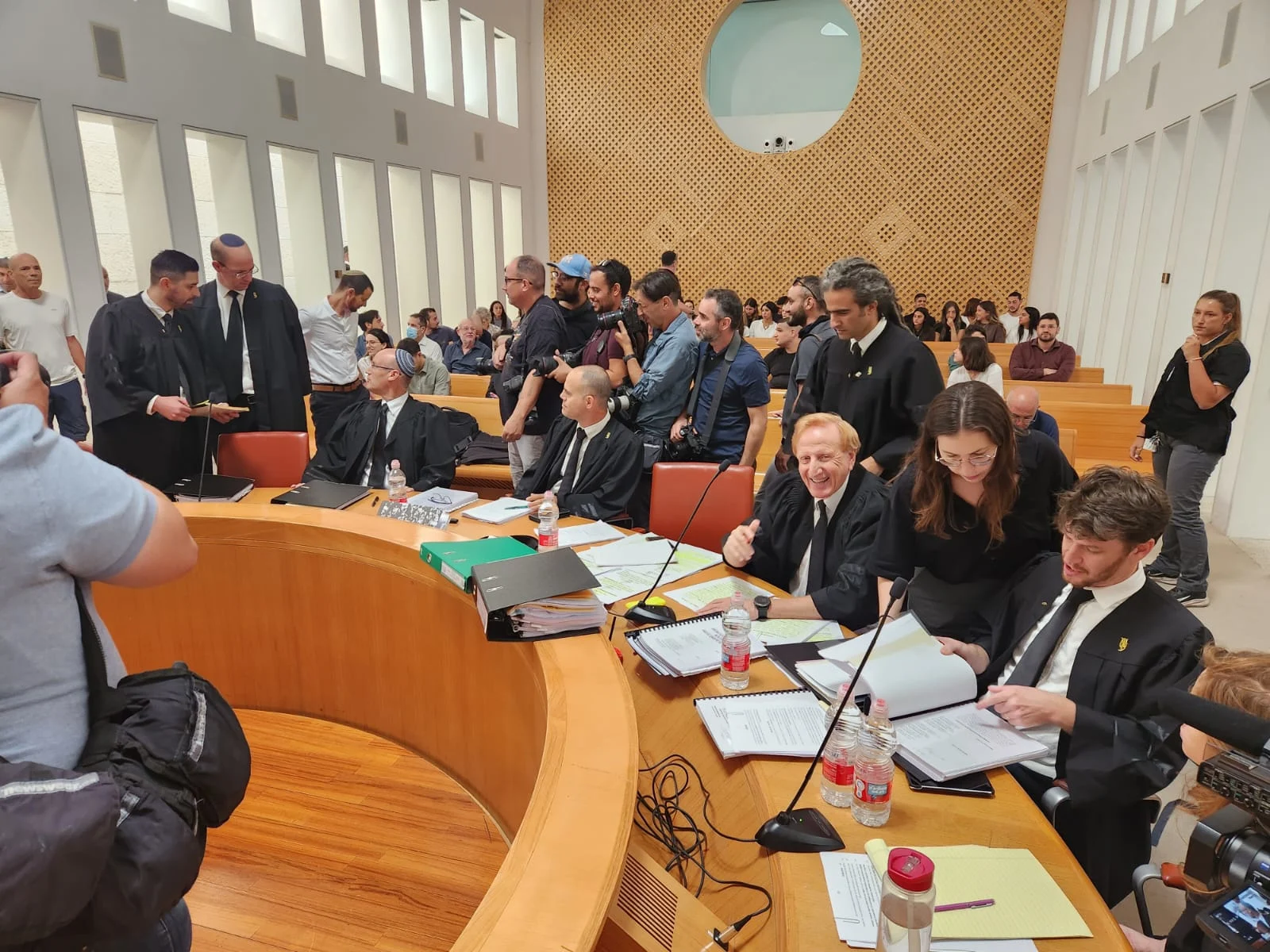 בג''ץ נבצרות עו''ד אליעד שרגא לפני תחילת הדיון הבוקר