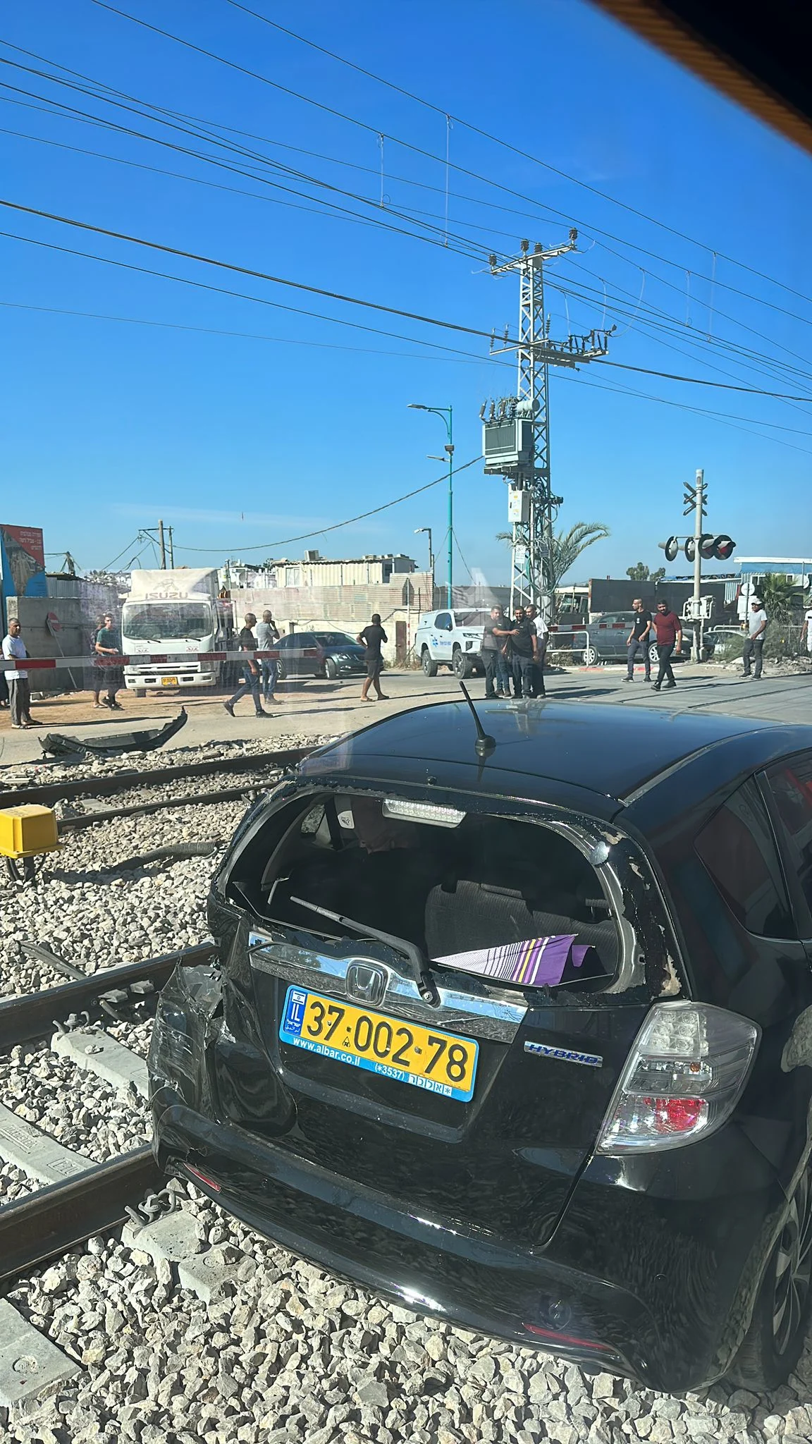 הרכב שנפגע מהרכבת