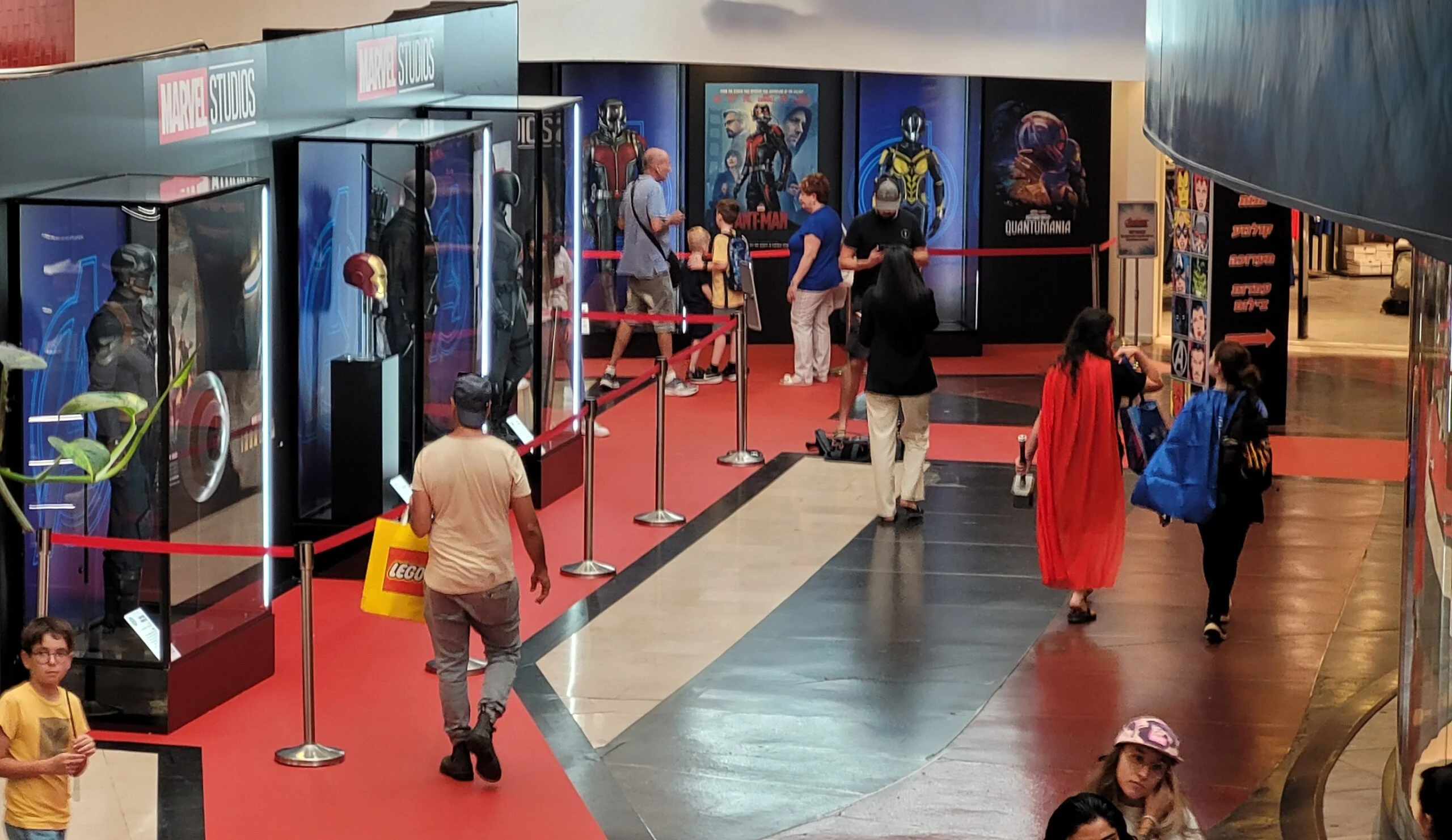 תערוכת מארוול דיזנגוף סנטאר