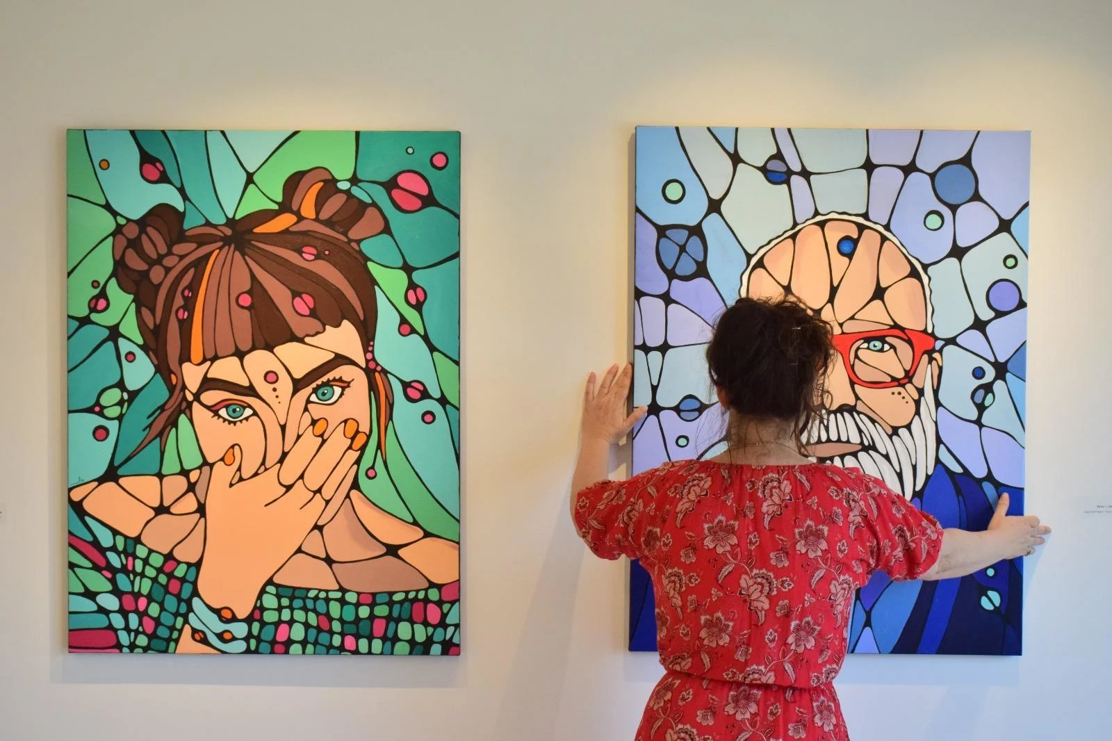 ''שוב נוצצה'', תערוכת היחיד של אילת זיו