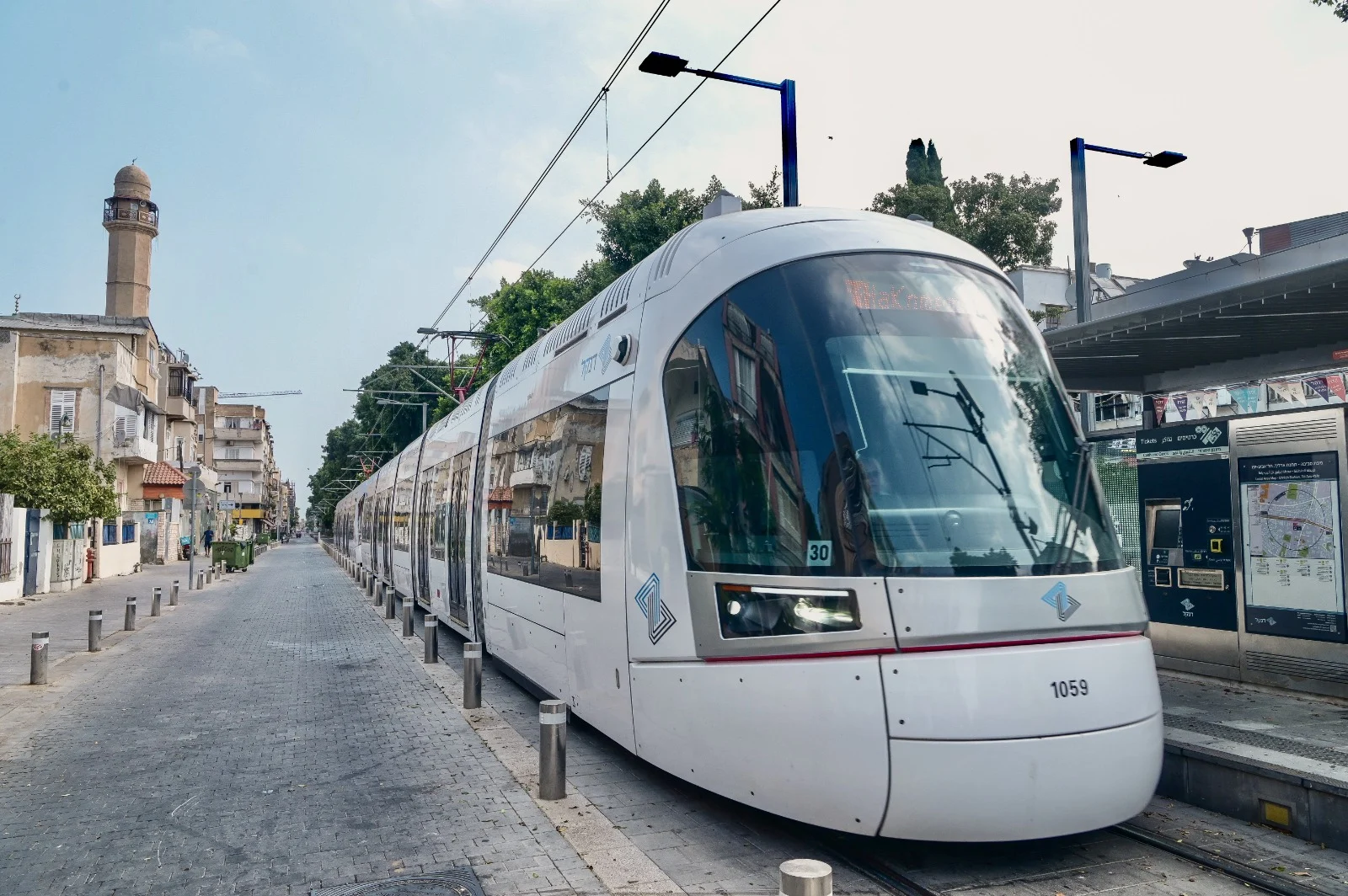 נסיעת המבחן של הקו האדום של הרכבת הקלה בגוש דן