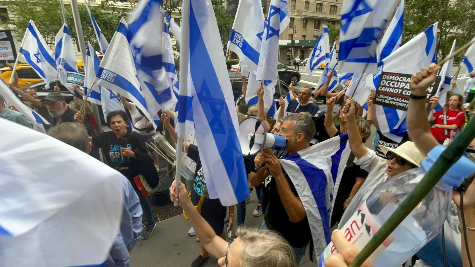 המוחים מול גלנט ארצות הברית