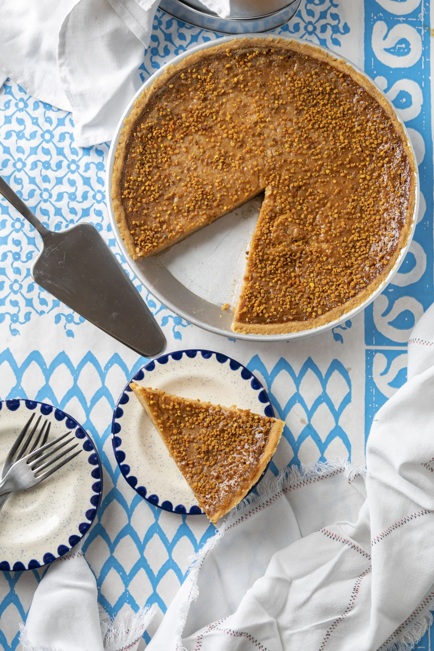 עוגת דבש ופולן דבורים של גרקו