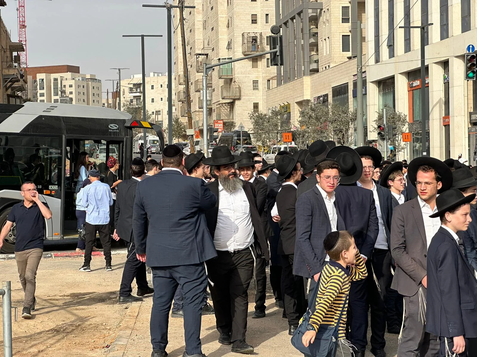 הפגנות חרדים ברכבת הקלה בירושלים