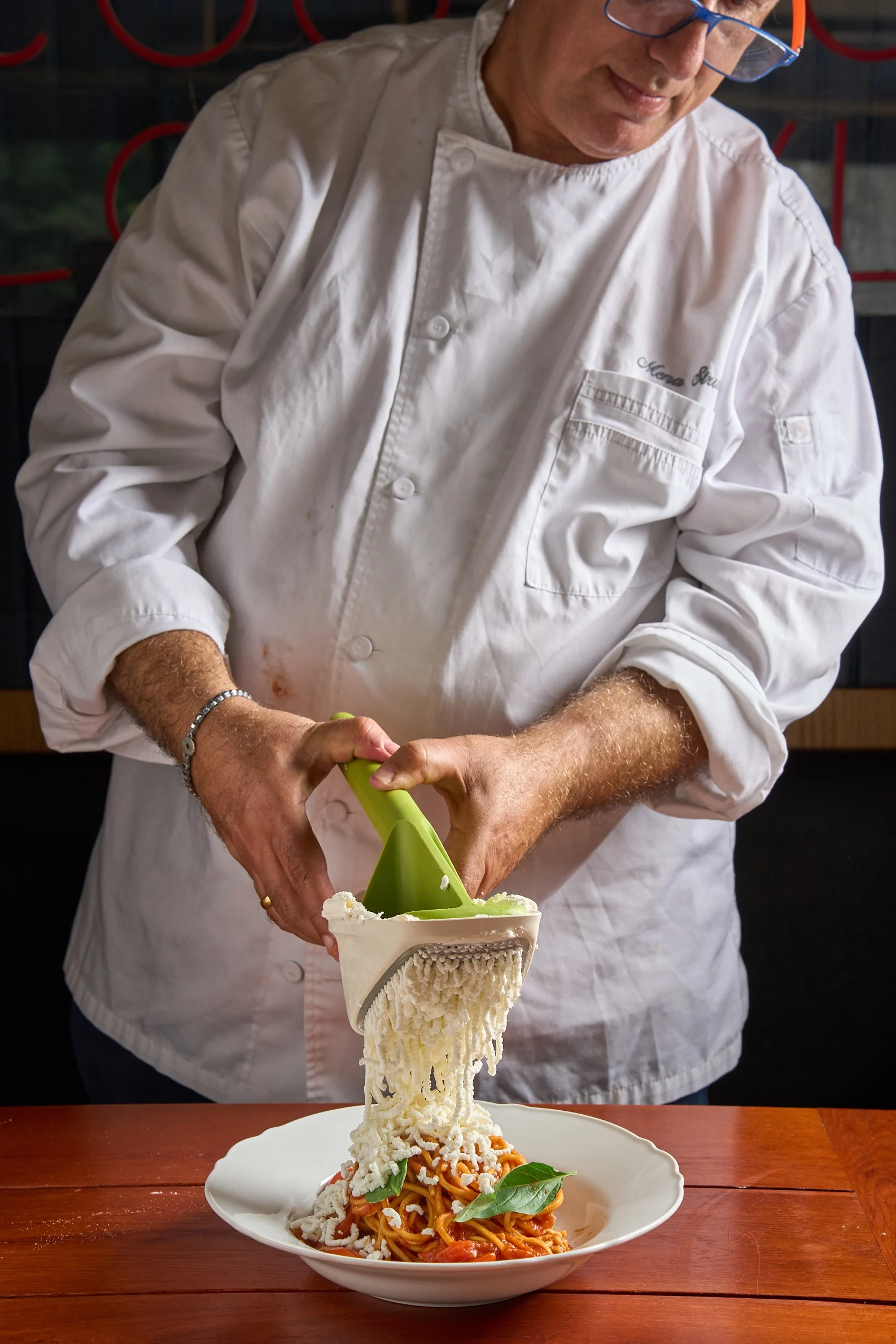 מנה שטרום, קלאסיק