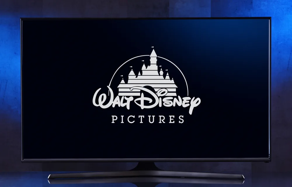 מנכ"ל דיסני: "אנו מגנים את התקיפות, את השנאה שליבתה אותם וכל פעולה של טרור"