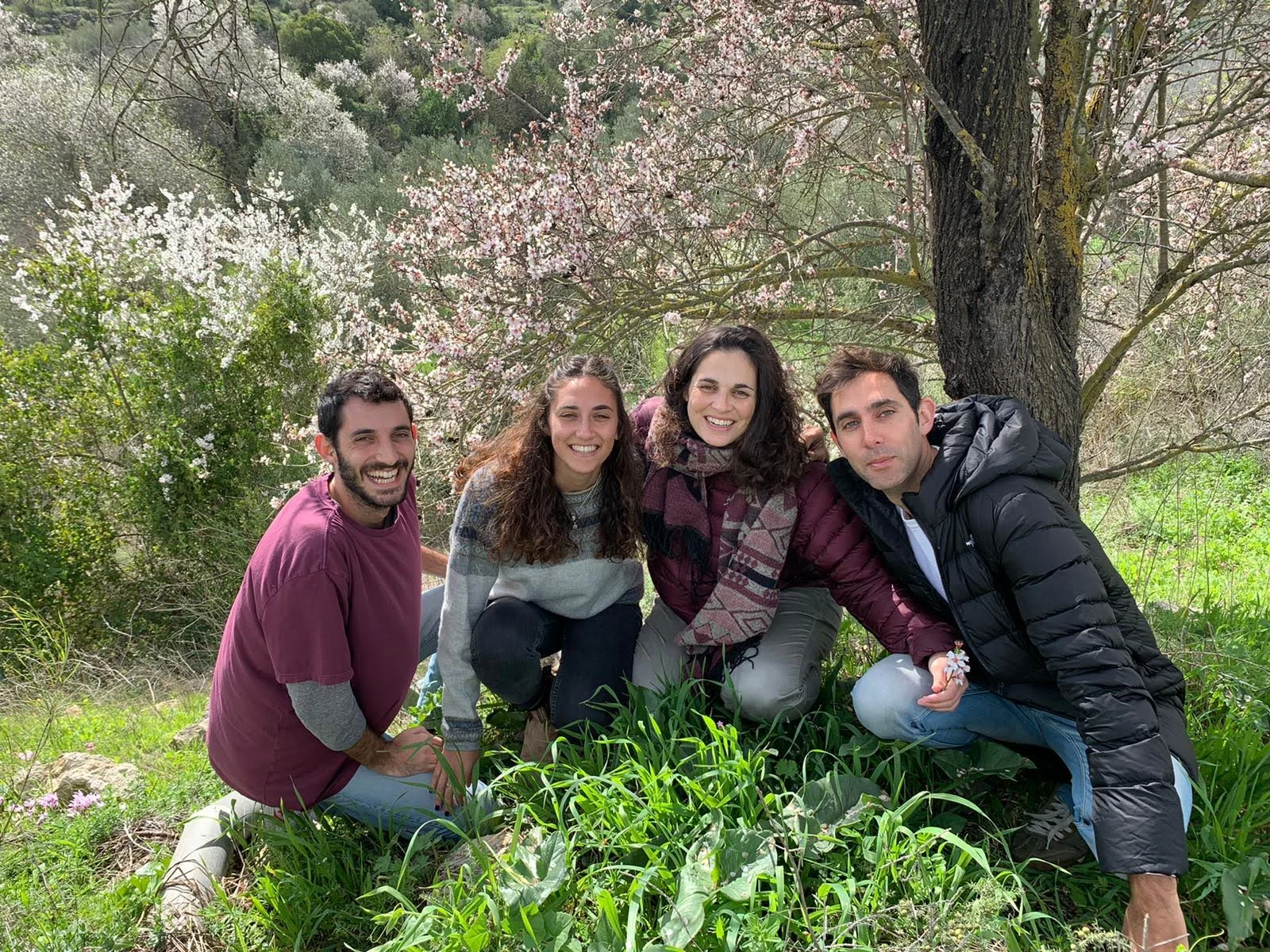ירדן רומן עם שלושת אחיה